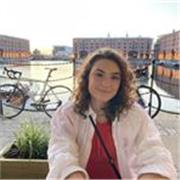 Una ragazza Inglese offro ripetizioni in Inglese