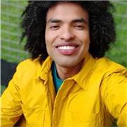 Entrenador personal comprometido con tu salud física y mental