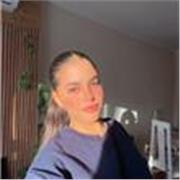 Profesora de francés apta para todas las edades 