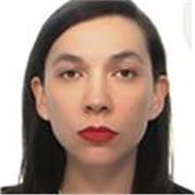 Offro lezioni private e supporto per la realizzazione di progetti di design digitale, dalla grafica al fashion e textile design.