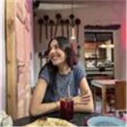 Soy una estudiante universitaria con gran facilidad para congeniar con niños y ayudar académicamente