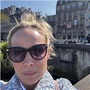 Primary school teacher with 20 years experience in education available for tutoring