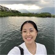 I’m an NHS doctor who strives to make biology easier to understand, offering supportive lessons that build confidence.