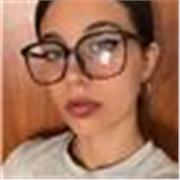 Neo  insegnante disposta ad aiutare a studiare determinate materie come italiano storia geografia e se necessario anche Francese .