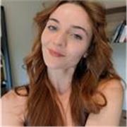 Voy a dar clases a estudiantes que quieran mejorar, descubrir nuevas perspectivas y desarrollar confianza en sí mismos.
