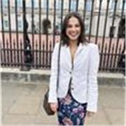 An experienced bilingual tutor here to support students