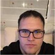 Me defino como una persona que le encanta aprender y enseñar, me gustaría dar clases a cualquier niño que le cueste la historia 