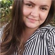 Profesora joven, con metodologia practica para aprendizaje. Me gusta que los alumnos participen y aporten ideas