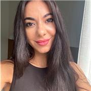 Maestra de educación primaria con mención en educación física y teología. Titulación de inglés certificada B1.