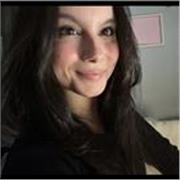 Me llamo Paula, soy una chica nativa española que estudia Derecho. Tengo un léxico perfecto e imparto clases de español.