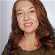 I give private lessons tailored to your level of understanding and your learning needs.