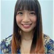 Compassionate & patient native English teacher with childcare experience