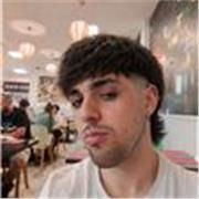 ¡Aprende inglés de forma cercana y personalizada con un profe joven y dedicado!