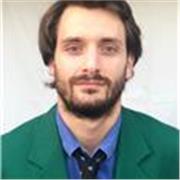 Studente di Lingue, diplomato In Irlanda