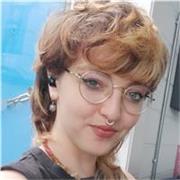Native English Speaker, 26 years old, Lived abroad and learnt french in a language school for immgrants. Very confident. Bilingual