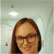 Laureata in lingueCiao, mi chiamo Patricia. Sono laureata in lingue e parlo fluentemente italiano e inglese
