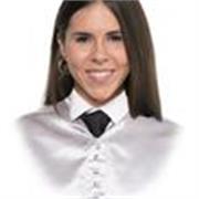 Persona enérgica y creativa con experiencia trabajando con niños realizando actividades de entretenimiento y cuidado.