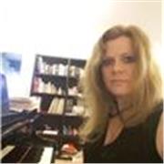 Maestra diplomata in pianoforte impartisce lezioni private
