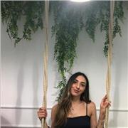 Sono una ragazza che ha da sempre studiato e mi piacerebbe aiutarti, sono appassionata di letteratura italiana, lingua italiana e inglese