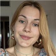 Nivel de inglés avanzado, estudiante de tercero de medicina