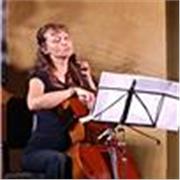 Insegnante di violoncello offre i lezione di violoncello