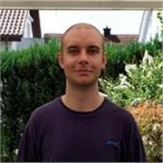 Softwareentwickler bietet Online-Programmierunterricht (C#, C )