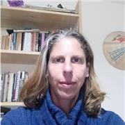 Profesora de lengua y literatura imparte clases online y presencial según se requiera