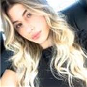 Laureanda in in scienze la formazione primaria