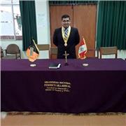 profesor con amplia experiencia en el dictado de las matemáticas, con metodología especializada en educación a distancia