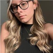 Studentessa di 21, diplomata presso il liceo linguistico di Valdagno. Disponibile per aiuto compiti e ripetizioni