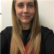 Docente di inglese impartisce lezioni di lingua e letteratura e di tutte le materie per le scuole elementari, medie e superiori