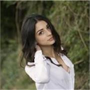 Hai bisogno di un insegnante seria e competente? Non farti problemi a contattarmi! Stabiliremo insieme gli orari più adatti. 