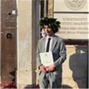 Laureato in triennale di Lingue e culture straniere offre lezioni online di italiano per stranieri