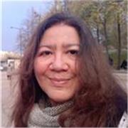 Linguiste dotée de plus de 20 ans d'expérience, dont 10 dans la formation professionnelle, j'aime échanger avec mes élèves.