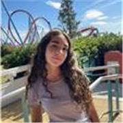 Podría dar clase de Matemáticas a nivel primaria y secundaría, y por supuesto las clases podrían ser online. 