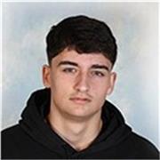 Ex estudiante de Bachillerato, estudiante en la UPV y ágil en las materias de ciencias.