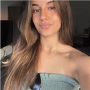 Profesora de inglés imparte clases