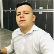 profesor de historia con gran conocimiento en todos los acontecimientos sucedidos a lo largo del tiempo