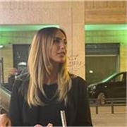 Psicologa laureata magistrale impartisce lezioni di filosofia