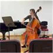 Hola, soy Laia López, actualmente curso segundo curso de contrabajo clásico en el Conservatorio Superior de Valencia.