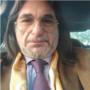 Insegnante di musica laureato in clarinetto