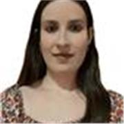 Soy una chica comprometida con la educación y la enseñanza basada en el aprendizaje lúdico.