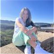 Estudiante universitaria nivel C1 en inglés. Imparto clases online para hacerte aprender el idioma más sencillo! Prueba gratis