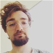 Docente di scienze impartisce lezioni di biologia e affini