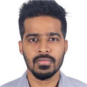 Business tutor providing business lessons to students