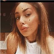 Mi piacerebbe insegnare a bambini l italiano . Sono diplomata nel settore alberghiero. Ma sono madrelingua italiana. Ho tanta pazienza e sono solare