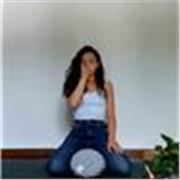Offro lezioni di yoga e meditazione per migliorare il benessere psico-fisico dell'organismo. 