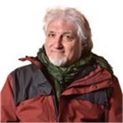 Imparare ad osservare prima di tutto, solo dopo avere trovato cosa vuoi cogliere potrai prendere in mano la macchina fotografica.