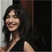 Ragazza offre ripetizioni di italiano per stranieri