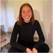 Titulada en logopedia, con más de 5 años de experiencia en el área infantil. He trabajado con niños con NEE .